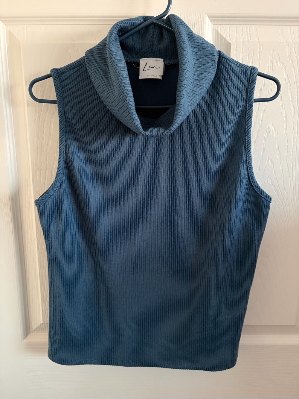Ribbed Sleeveless Turtleneck Sweater - Teal Blue